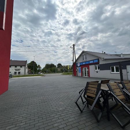 Noclegi Uran Sufczyn Exteriör bild