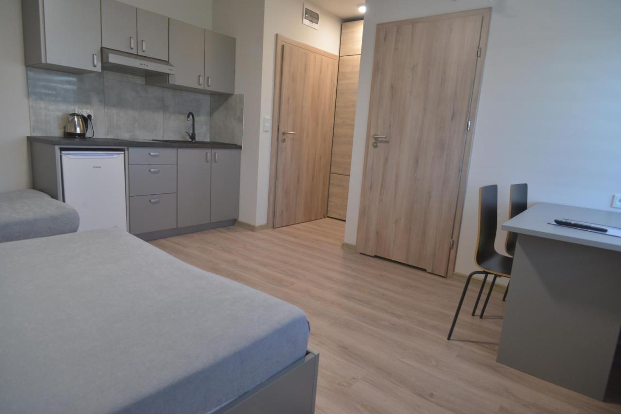 Noclegi Uran Sufczyn Exteriör bild