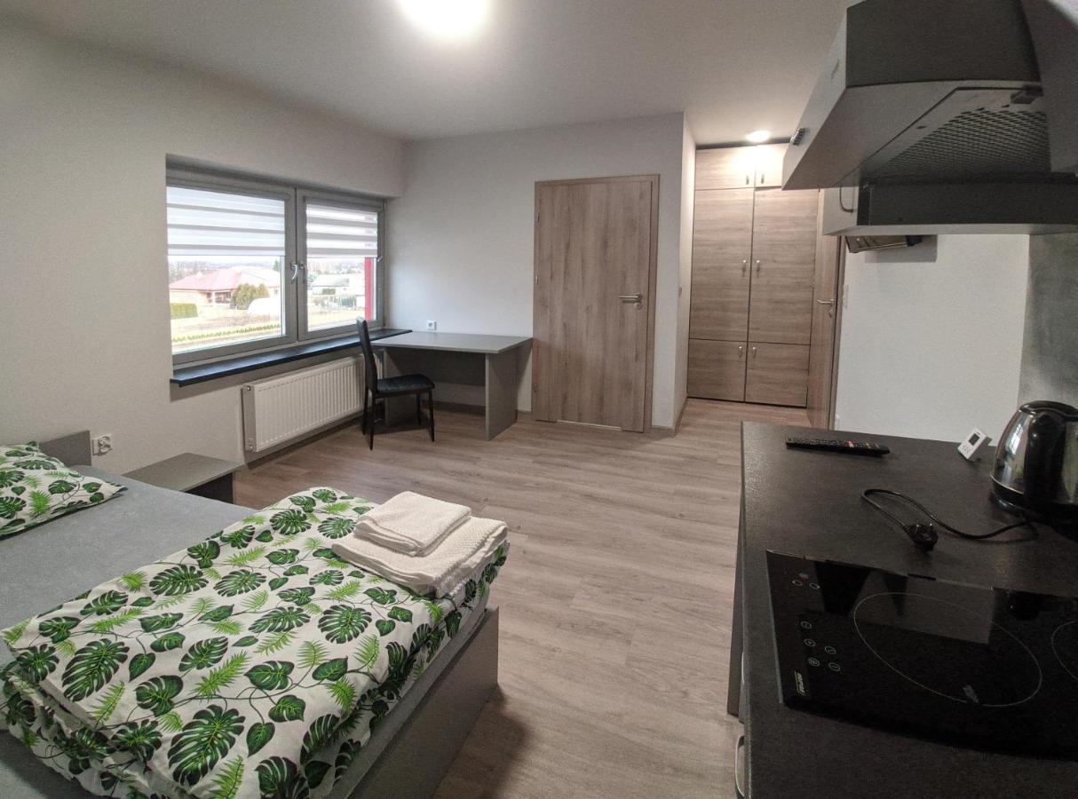 Noclegi Uran Sufczyn Exteriör bild