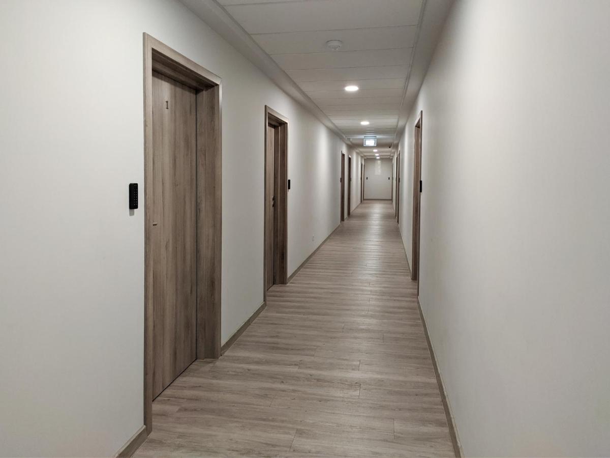 Noclegi Uran Sufczyn Exteriör bild